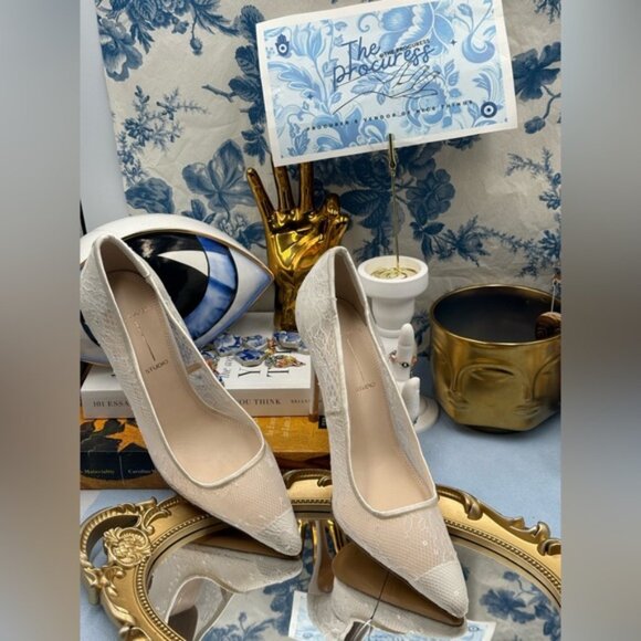 🆕 BLACK SUEDE STUDIO 🧿 NWOB Gia 100 Lace Pointed Toe Pumps, Sz 37 US 7 - Picture 4 of 16